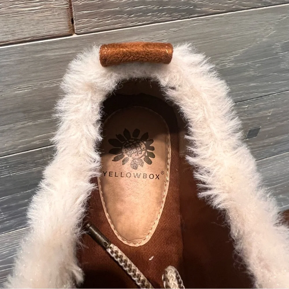 Yellow Box Chestnut Brown Raddie Suede Shoes 7.5 Fur Trim Woven Macrame Toe Lace